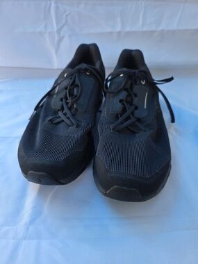 Men's Black Athletic Lace-Up Performance Sneakers